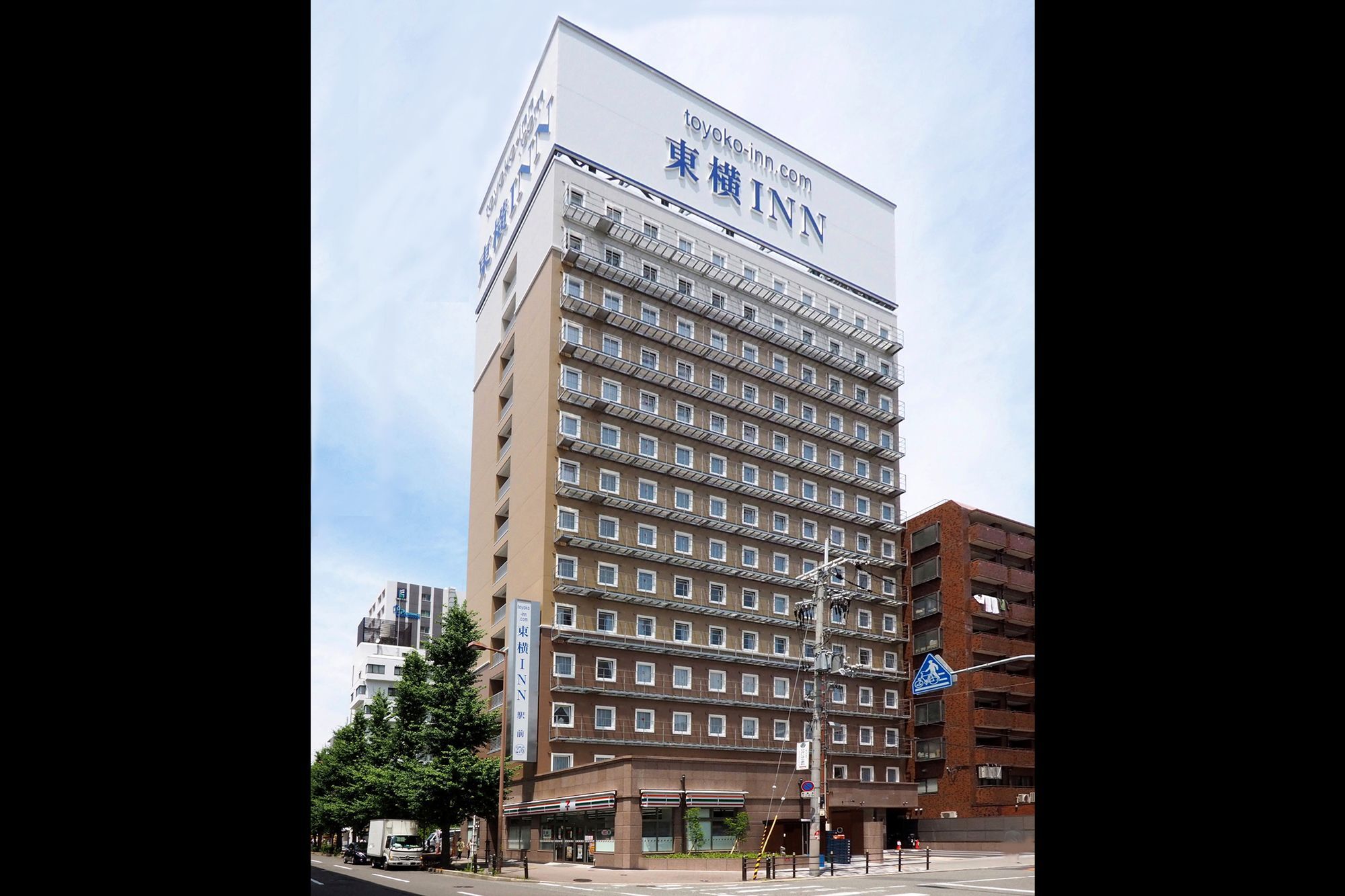 Toyoko Inn Shin-Osaka Higashi-Mikuni Ekimae Extérieur photo